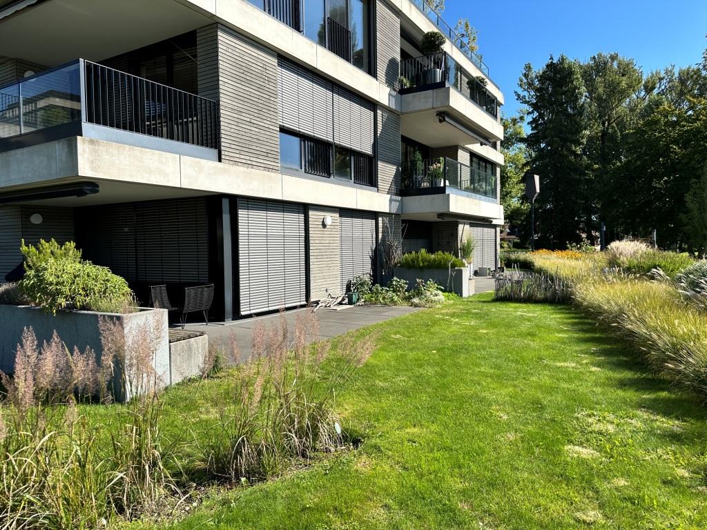 Terrasse mit Garten