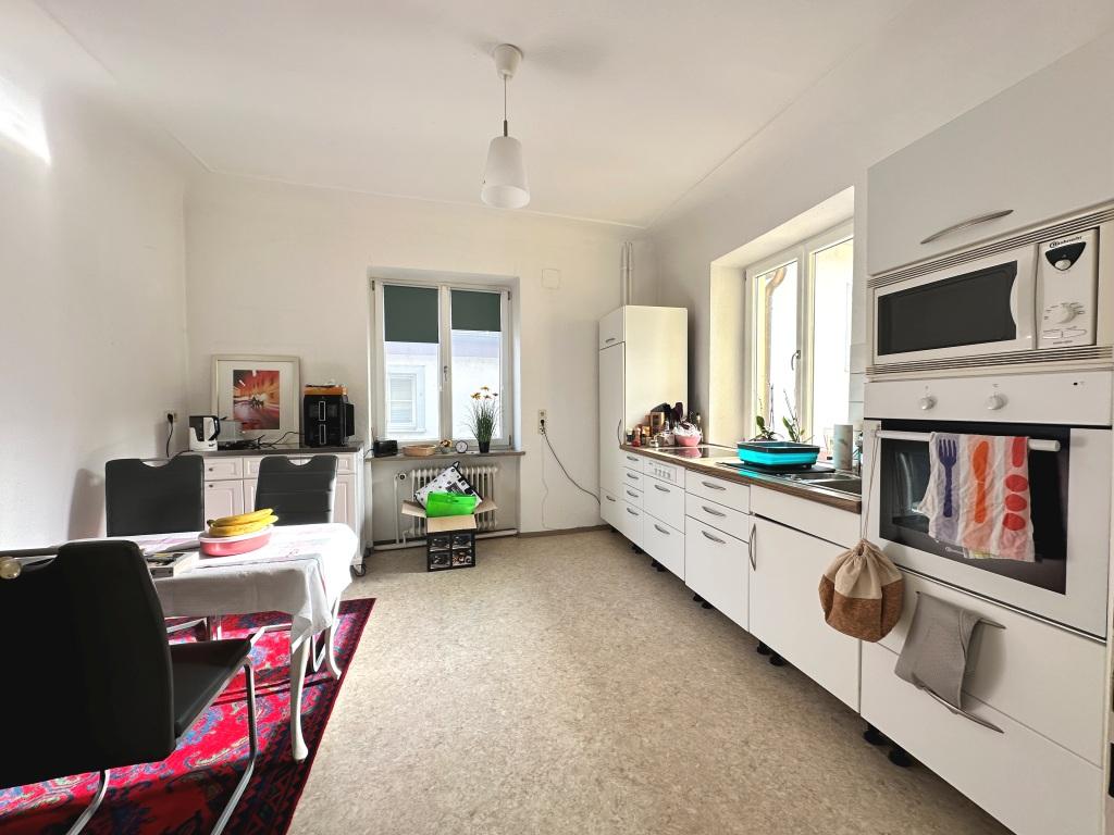 Große Küche ohne Einbauten